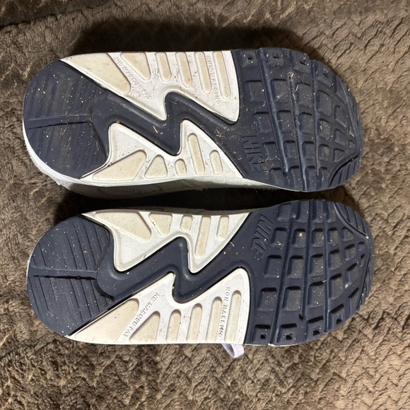 Nike White and Purple Sneakers - Picture 2 of 3